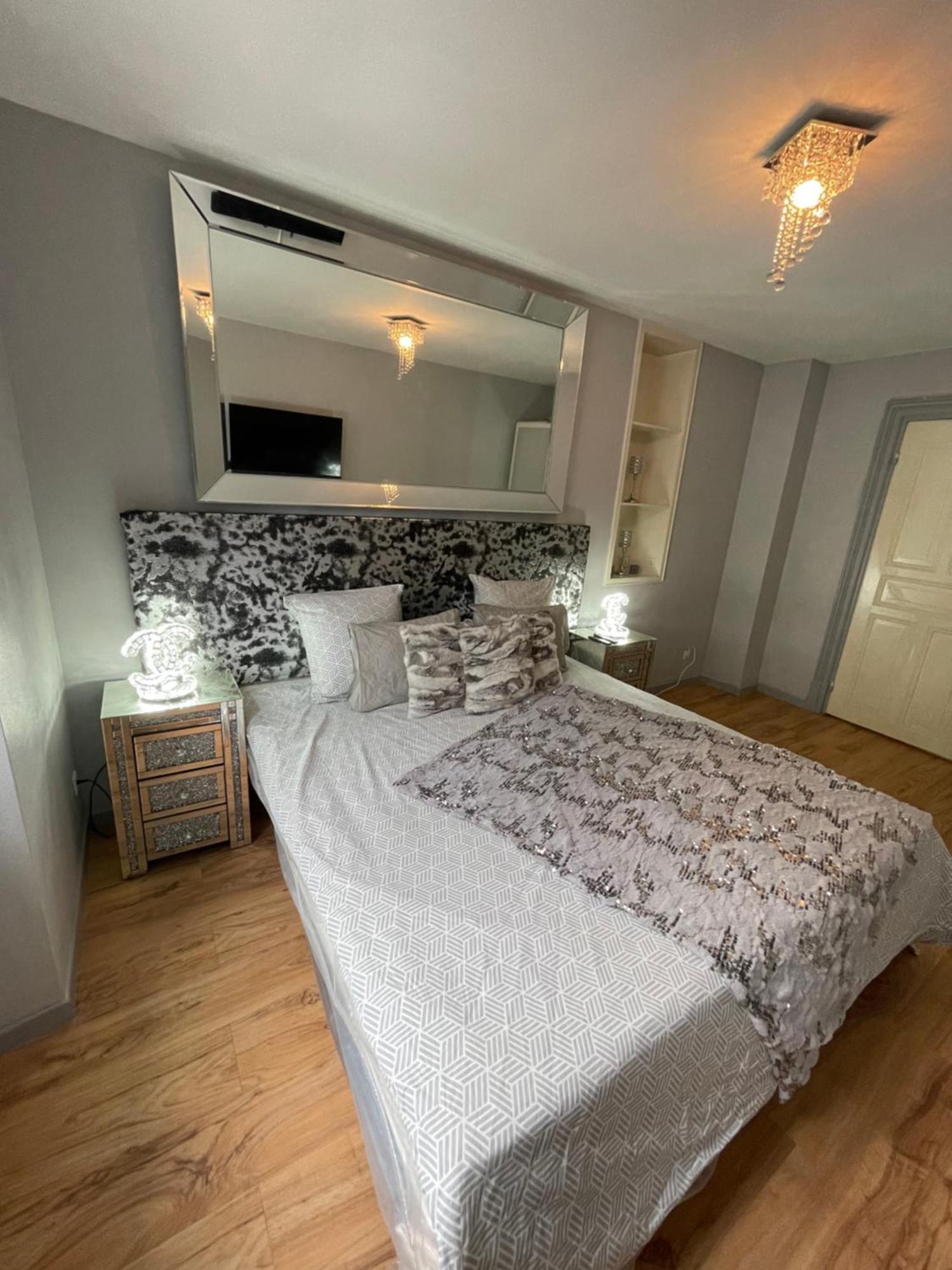 Petit Cocon Emplacement Ideal Centre Ville, Place De Pierre Rdc 25m2 Strasbourg